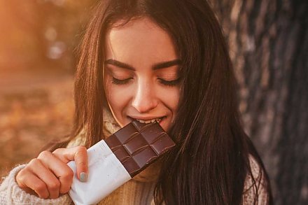 Почему швейцарцы советуют есть шоколад?