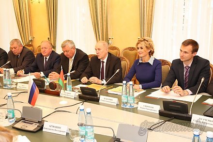 Республика Коми намерена перенимать белорусской опыт в аграрной и строительной сферах (Будет дополнено)