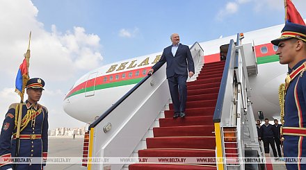 Александр Лукашенко прилетел с официальным визитом в Каир