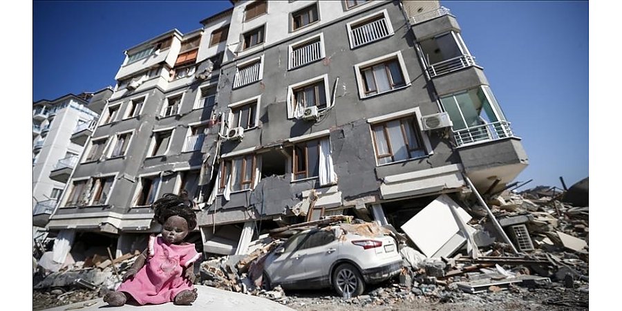 В Турции 612 человек оказались под следствием из-за разрушений после землетрясений