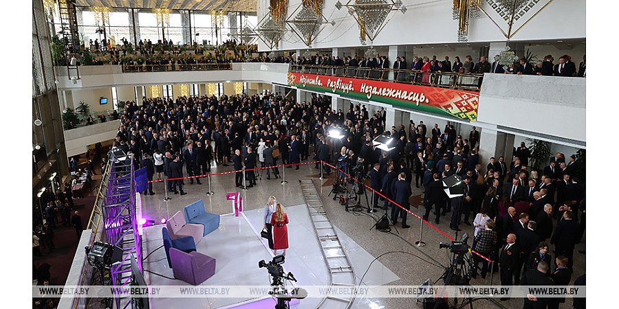 ФОТОФАКТ: Свыше 2,5 тыс. человек примут участие в мероприятии во Дворце Республики