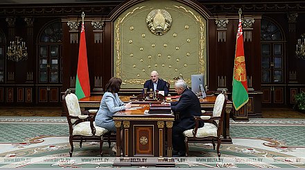 Александр Лукашенко поручил оказать поддержку избиркомам и позаботиться об обеспечении безопасности их работы