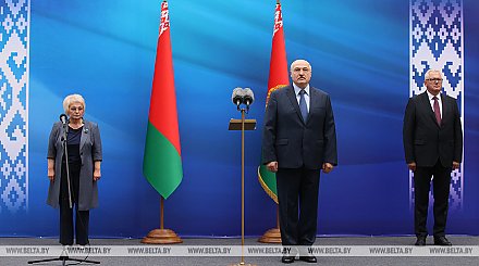 Лукашенко: горжусь молодыми людьми, которые не отрываются от жизни и выбирают реальную профессию