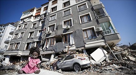 В Турции 612 человек оказались под следствием из-за разрушений после землетрясений
