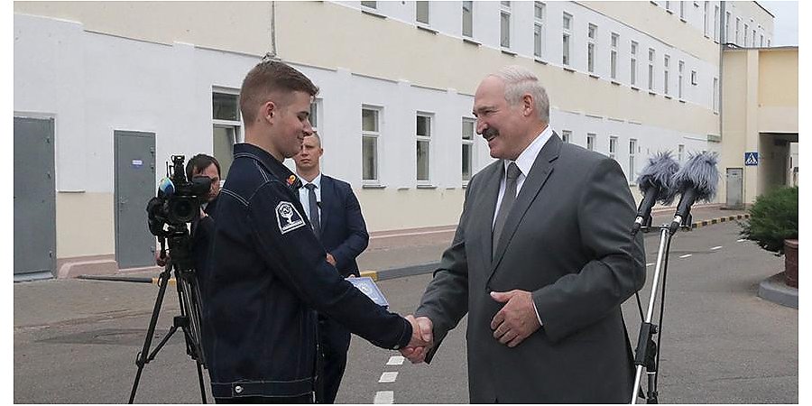 "Вы мне люди не чужие, родные!" В 2000-х Александр Лукашенко поддержал это движение, и теперь оно известно на всю страну