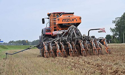В чем преимущества безотвальной обработки почвы и где в Беларуси успешно работают по этой технологии