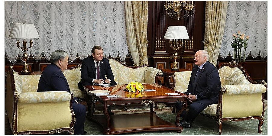 Александр Лукашенко предлагает наращивать товарооборот с Кыргызстаном и развивать совместные производства