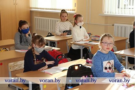 Более 60% школьников Вороновского района вернулись за парты