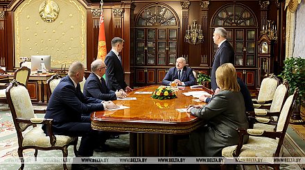 Ректоры вузов, местная вертикаль и ротации в руководстве министерств. Александр Лукашенко рассмотрел кадровые вопросы
