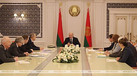 Тема недели: Александр Лукашенко провел совещание по эпидемиологической ситуации в Беларуси