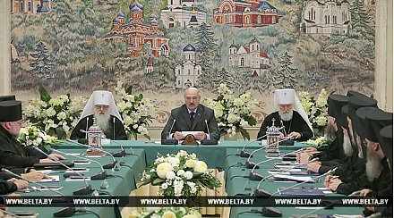 Александр Лукашенко: Государство, церковь и общество должны вместе возрождать памятники истории и культуры