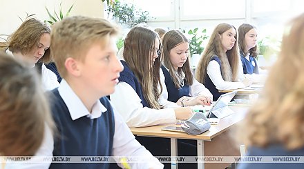 Головченко: государство продолжит уделять особое внимание поддержке системы образования