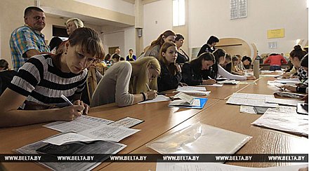 Русский язык и математика - самые популярные предметы при выборе испытаний у абитуриентов