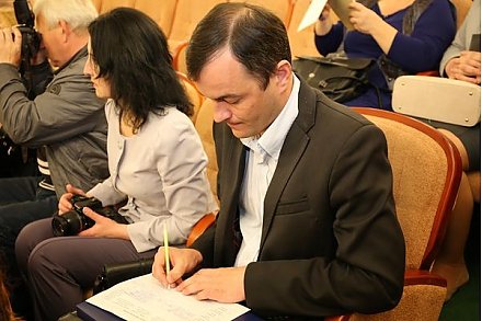 Пресс-конференция председателя облисполкома Владимира Кравцова в Лиде