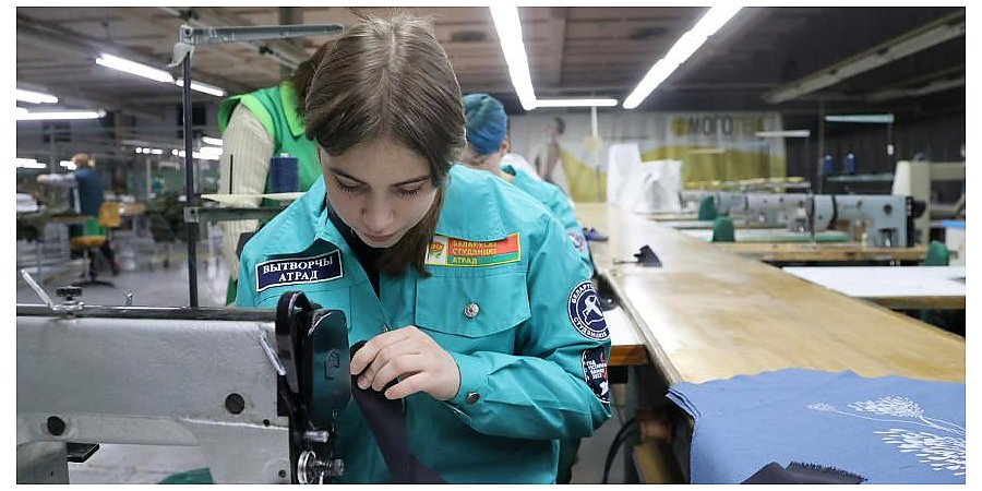 В Гродненской области студотряды не теряют популярность – работа кипит на заводах, в детских лагерях и больницах
