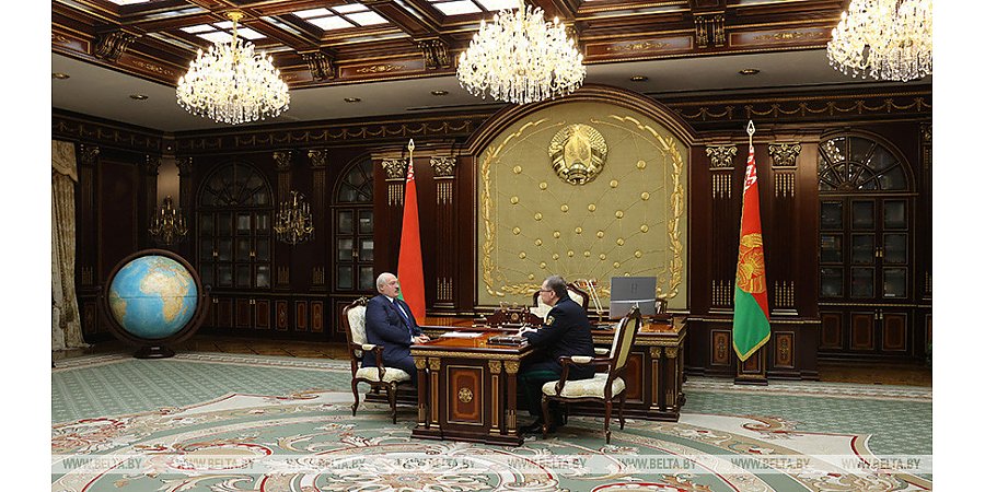 Александр Лукашенко подписал указ о создании комиссии для работы с желающими вернуться на родину