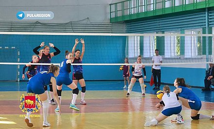 В Гродно стартовал X открытый турнир по волейболу среди женских команд памяти В.М. Карчевского