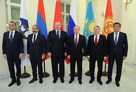 От снятия барьеров до формирования общих рынков – Александр Лукашенко высказался о нерешенных вопросах в ЕАЭС