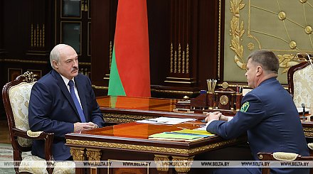 Александр Лукашенко обсудил с главой ГТК ситуацию на таможне и переориентацию белорусских грузов
