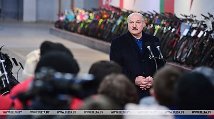 Лукашенко сообщил об обнаружении новой группы, у которой изъяты арсеналы с тротилом и пластидом