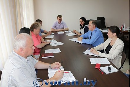 Заседание комиссии по противодействию коррупции прошло в Вороновском райисполкоме