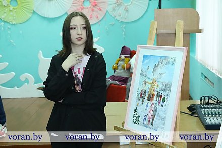 В Вороновском центре творчества детей и молодежи прошла персональная выставка Маргариты Комар 