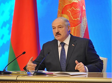 Президент Беларуси провел пресс-конференцию для представителей СМИ