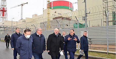БелАЭС вот-вот заработает на всю мощь. Вспоминаем, как в Беларуси появилась атомная станция и что о ней говорил Александр Лукашенко