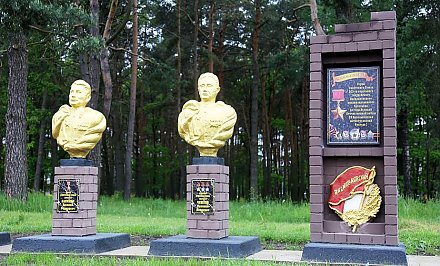 Открытие Стелы Героев Советского Союза в Гродно приурочили к празднованию 80-летия 6-ой гвардейской механизированной бригады