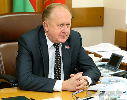 Заместитель председателя облисполкома  Виктор Лискович ответил на вопросы жителей  Гродненщины