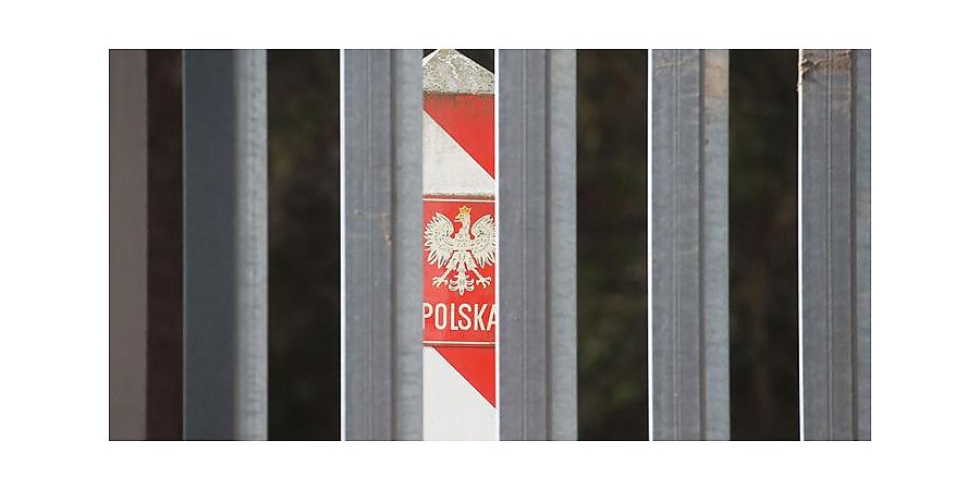 Белорусские военнослужащие обнаружили два трупа беженцев и избитого иностранца на границе с Польшей и Латвией
