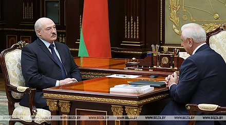 Лукашенко: вокруг ЕАЭС складывается очень серьезная обстановка, идет экономическая война