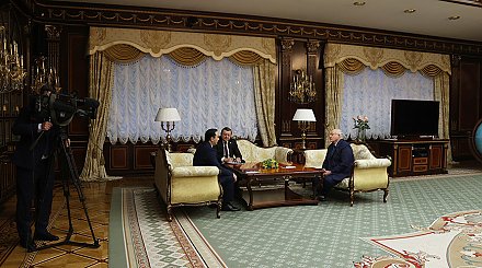 Александр Лукашенко предлагает интенсифицировать сотрудничество Беларуси и Таджикистана