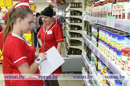 В Вороново выбирают лучшего продавца области (Дополнено, Фото)