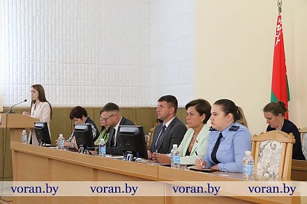 Подготовку учреждений образования к новому учебному году обсудили на заседании Вороновского райисполкома