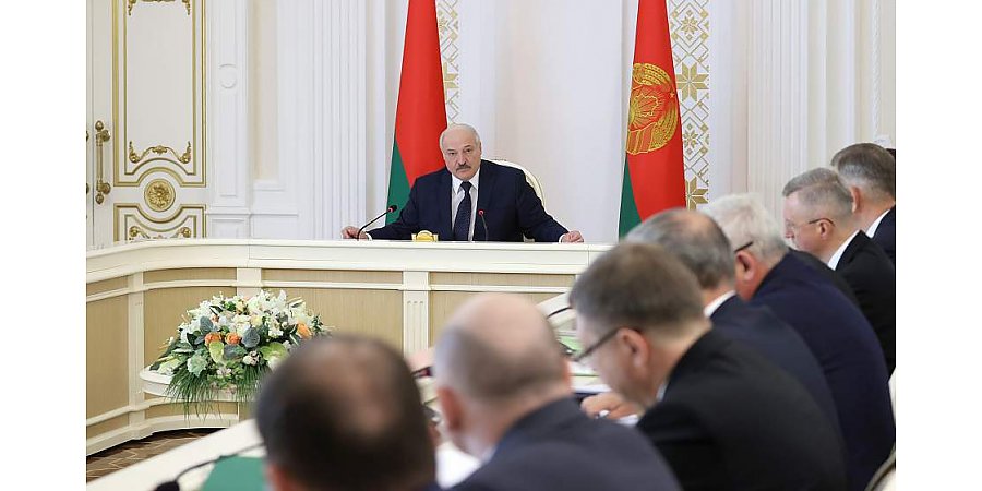 Тема недели: Александр Лукашенко собрал совещание по вопросам сотрудничества с Россией