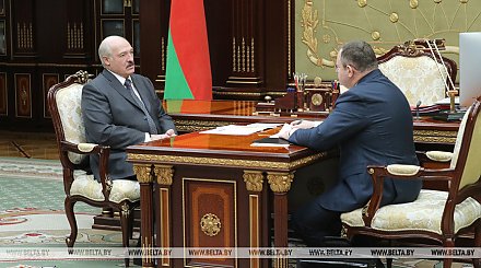 О ситуации с бюджетом и зарплатах - Лукашенко принял с докладом министра финансов