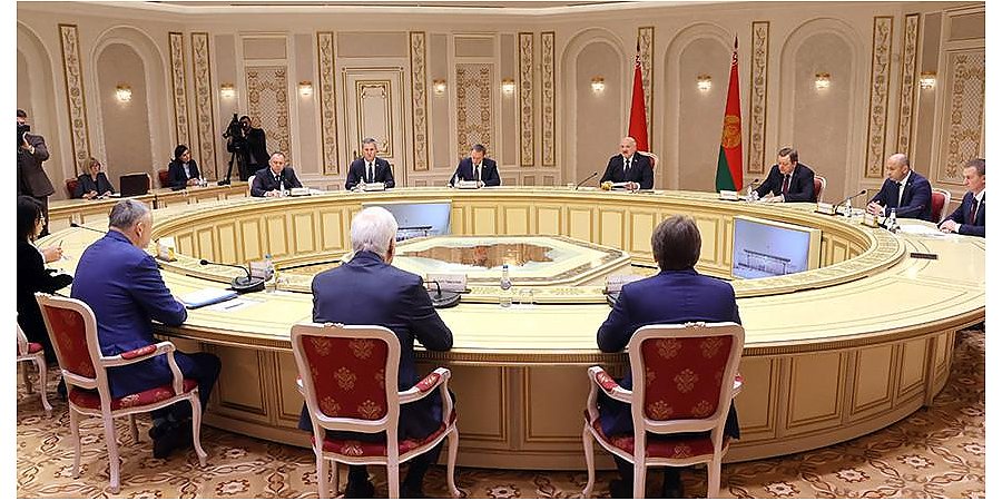 Самолеты и железная дорога. Александр Лукашенко и Владимир Путин обсудили реализацию двух больших проектов