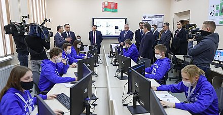 Роман Головченко: государство продолжит поддерживать все формы развития и обучения талантливой молодежи