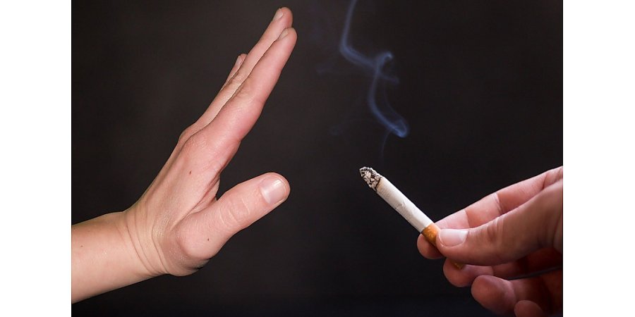 Штрафы за курение в общественных местах и не только: какие законы нужно знать курильщикам?