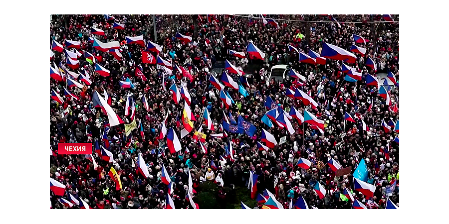 Жители Праги вышли на массовые протесты против военной поддержки Украины