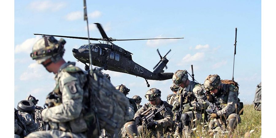 В Латвии начинаются международные военные учения Saber Strike