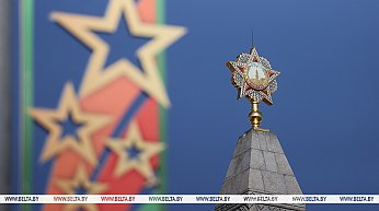 ФОТОФАКТ: Минск украшают ко Дню Победы