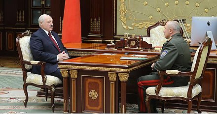 Кадровые вопросы и совершенствование работы - Александр Лукашенко провел встречу с начальником Службы безопасности Президента