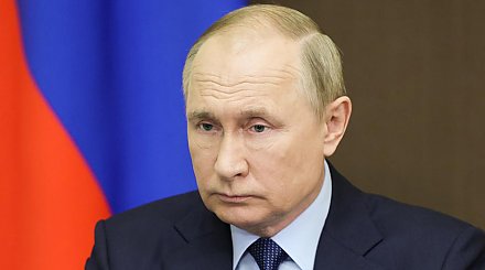 Владимир Путин ввел военное положение в четырех регионах