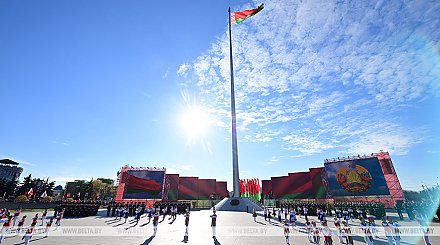 Александр Лукашенко: наши поистине народные флаг, герб и гимн понятны и правдивы