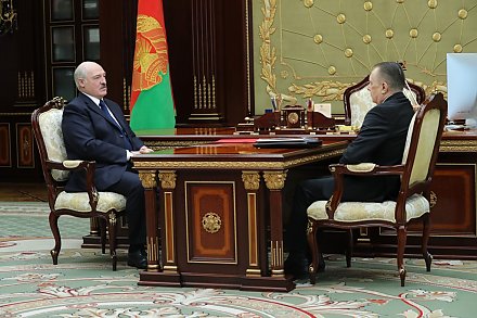 Александр Лукашенко поручил разработать законопроект об амнистии в связи с 75-летием освобождения Беларуси