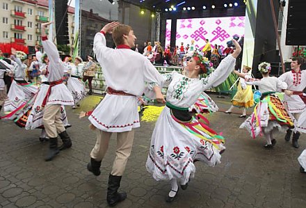 XI Республиканский фестиваль национальных культур приобрел официальную песню