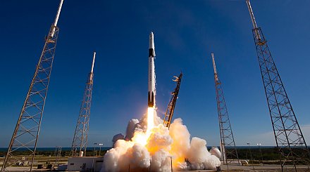 Компания SpaceX назначила запуск 58 спутников системы Starlink на 13 июня