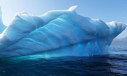 Ученые выяснили, почему лед Гренландии стал таять в семь раз быстрее